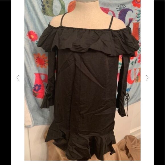 NWT Derek Lam Off the shoulder dress
DEREK LAM 10 CROSBY - Picture 5 of 5